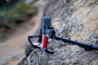 Load image into Gallery viewer, Minelab Vanquish 560 Pro Pack Metal Detector with Pro-Find 35 and Adventure Pack