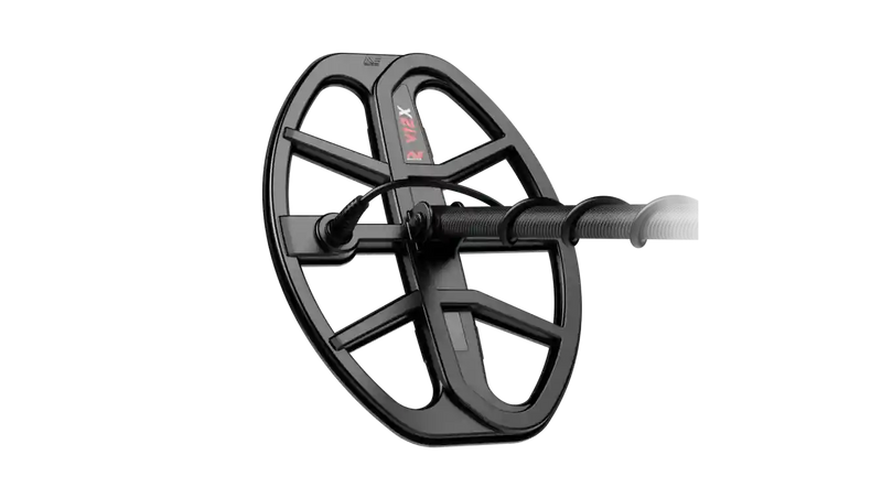 Load image into Gallery viewer, Minelab X-TERRA PRO Metal Detector with Adventure Pack &amp; Sand Scoop
