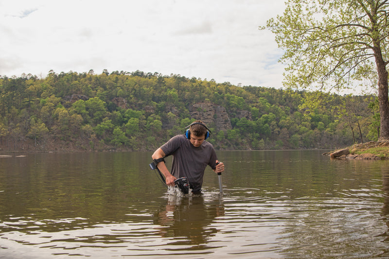 Load image into Gallery viewer, GARRETT AT MAX WATERPROOF METAL DETECTOR - 1142060
