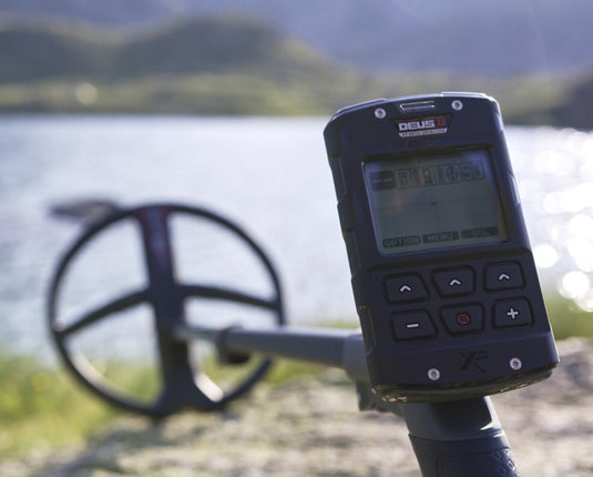 XP Deus II DEUS2-28FMFRCWS6EA Metal Detector (11" coil)